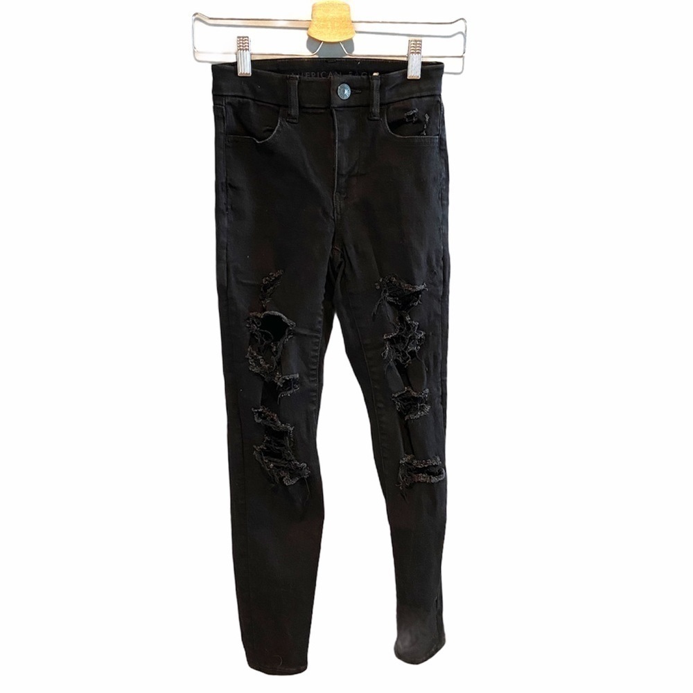AMERICAN Eagle Curvy Hi-Rise Distressed Jeggings